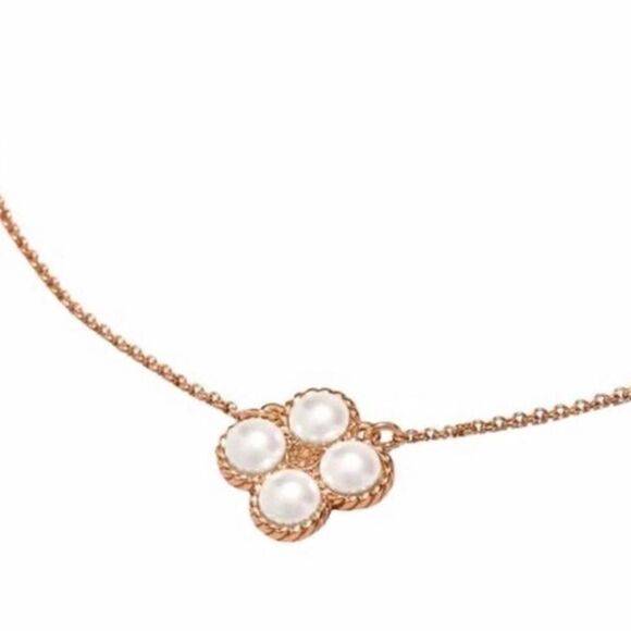 New Tory Burch Gold , Four Pearl Clover 18 in. Necklace - Picture 1 of 7